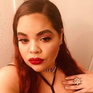 Meet your Posher, Yara love